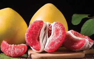 Welcoming the big boys of citrus: pomelo vs. grapefruit