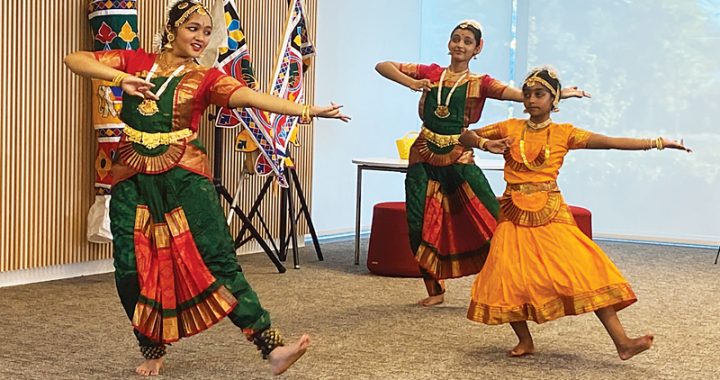 Classical Hindu dance at Pleasant Hill Library