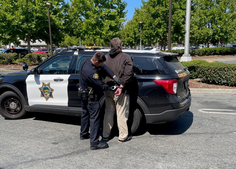 Concord and Pleasant Hill Police arrest Bank Robber at Sunvalley Shopping Center