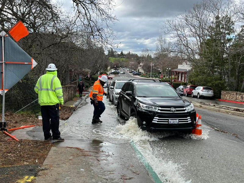 Water main break in Clayton leaves many temporarily without water