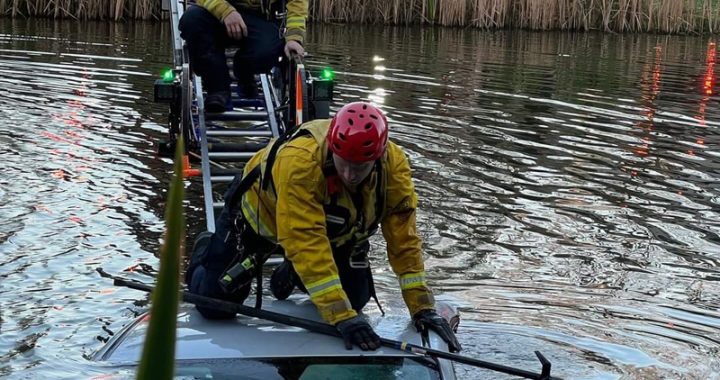 Contra Costa County fire crews find fully submerged vehicle in pond